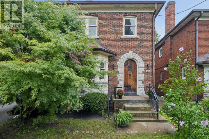 87 RIVERVIEW GARDENS, Toronto (Lambton Baby Point), Ontario M6S4E7