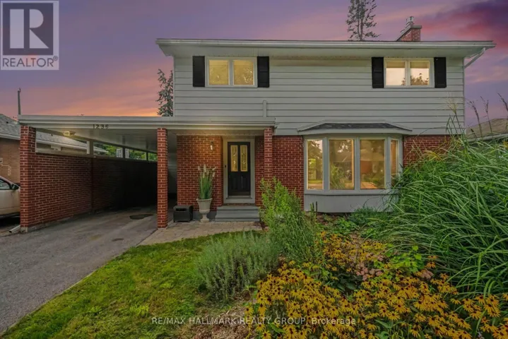 1236 AMESBROOKE DRIVE, Ottawa, Ontario K2C2E6