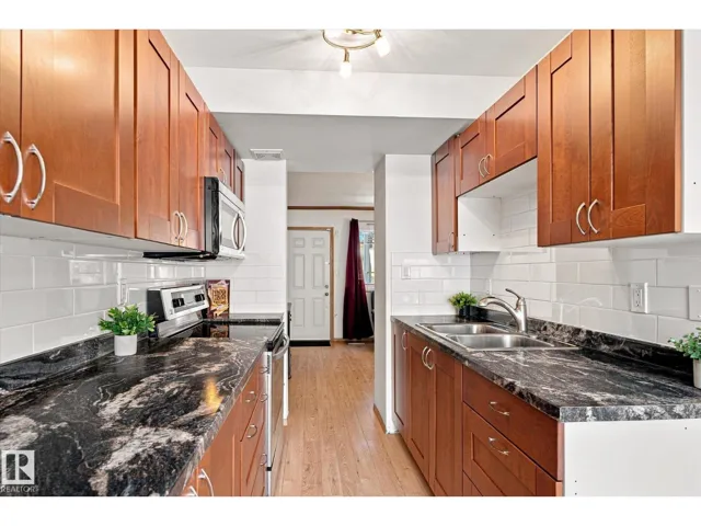 790 ABBOTTSFIELD RD NW, Edmonton, Alberta T5W4R4