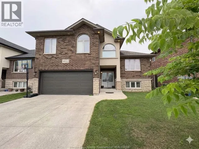 4033 COSENZA STREET, Windsor, Ontario N9G0B2