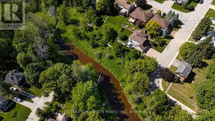1510 7TH AVENUE W, Owen Sound, Ontario N4K6V8