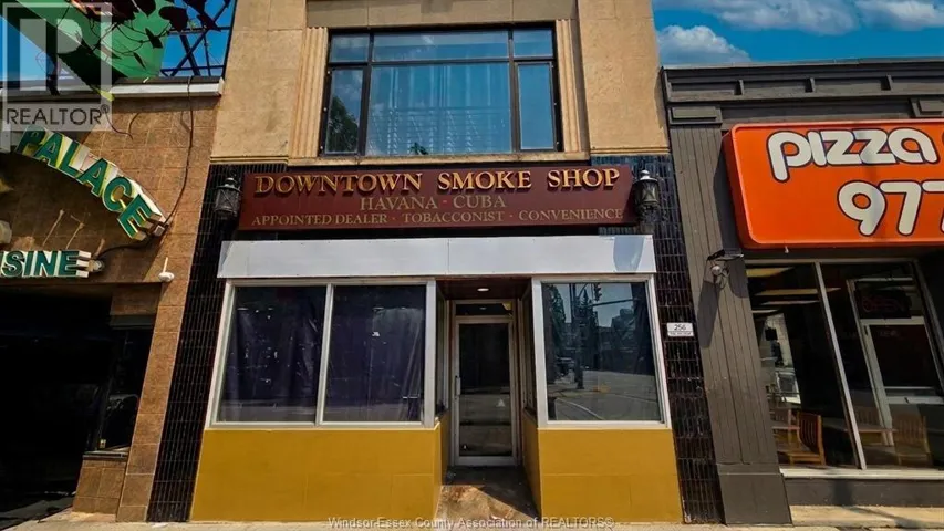 286 OUELLETTE AVENUE, Windsor, Ontario N9A1A5