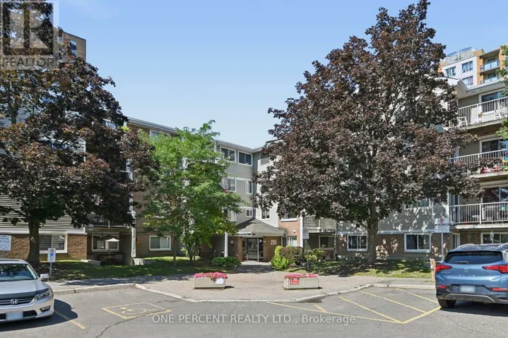 204 - 250 BRITTANY DRIVE, Ottawa, Ontario K1K4M1