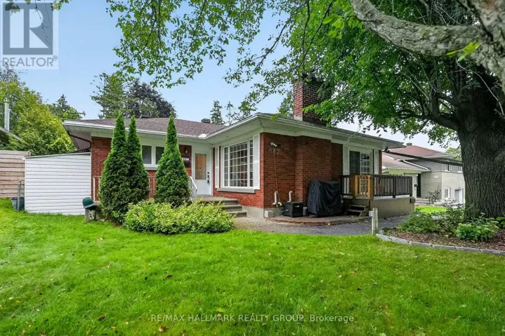 987 NEVILLE STREET, Ottawa, Ontario K2B5W1