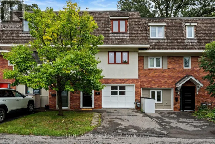 9 MARCO LANE, Ottawa, Ontario K1S5A1