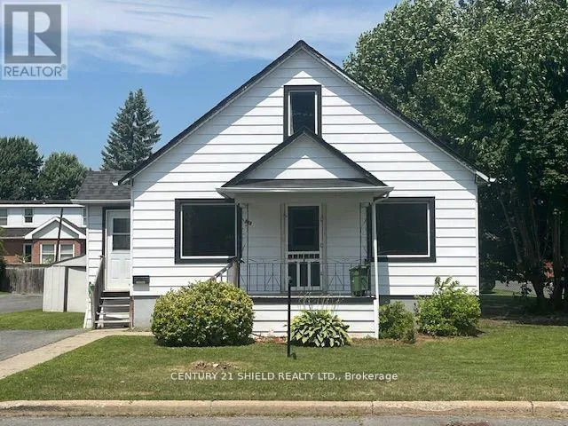 513 FOURTH STREET E, Cornwall, Ontario K6H2J7
