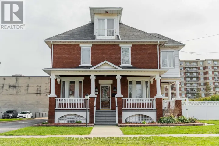 109 YORK STREET, Cornwall, Ontario K6J3Y9