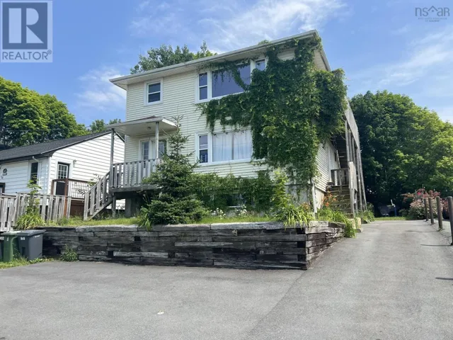 24 Charles Street, Dartmouth, Nova Scotia B3A3W6