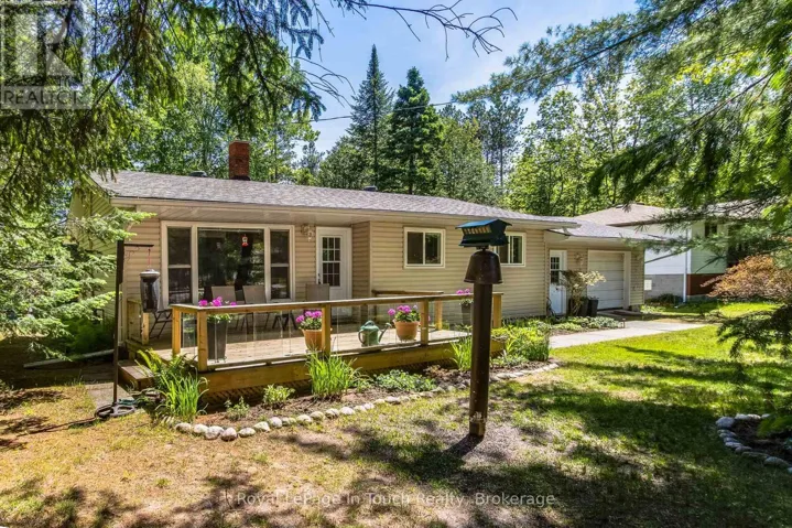 19 ADELARD ROAD, Tiny, Ontario L0L2J0