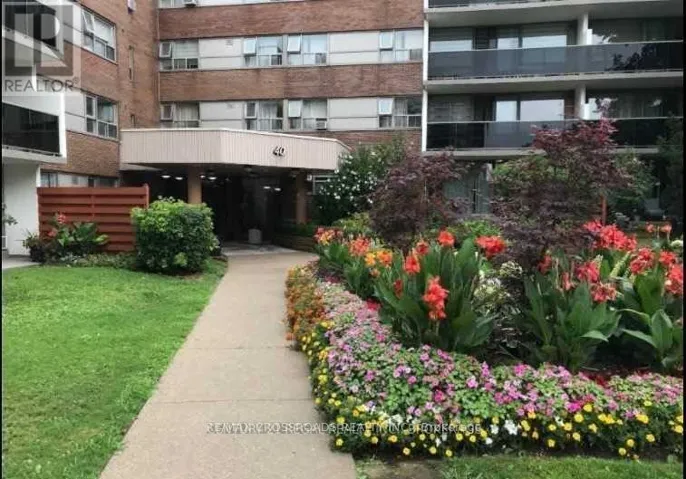 203 - 40 SUNRISE AVENUE, Toronto (Victoria Village), Ontario M4A2R4