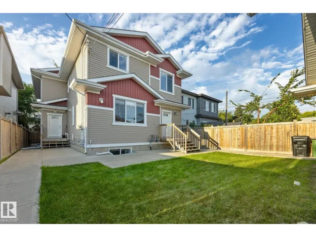 8952 81 AV NW, Edmonton, Alberta T6C0W8