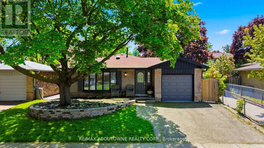 2306 DEVON ROAD, Oakville (FD Ford), Ontario L6J5R4