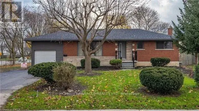 BSMT - 43 PATTERSON AVENUE, Brantford, Ontario N3S6X1