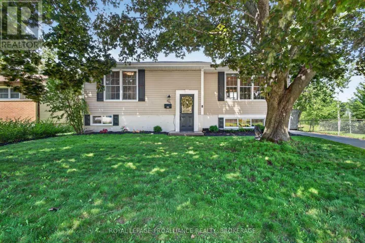 691 AYLMER CRESCENT, Kingston (South of Taylor-Kidd Blvd), Ontario K7M6L7