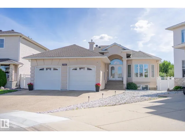 7707 166 AV NW NW, Edmonton, Alberta T5Z3V8