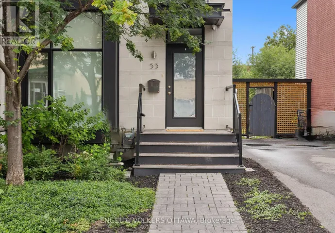 53 VAUGHAN STREET, Ottawa, Ontario K1M1W9
