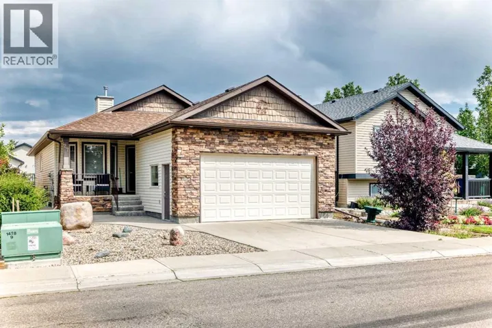 27 Jessie Robinson Close N, Lethbridge, Alberta T1H6Y4