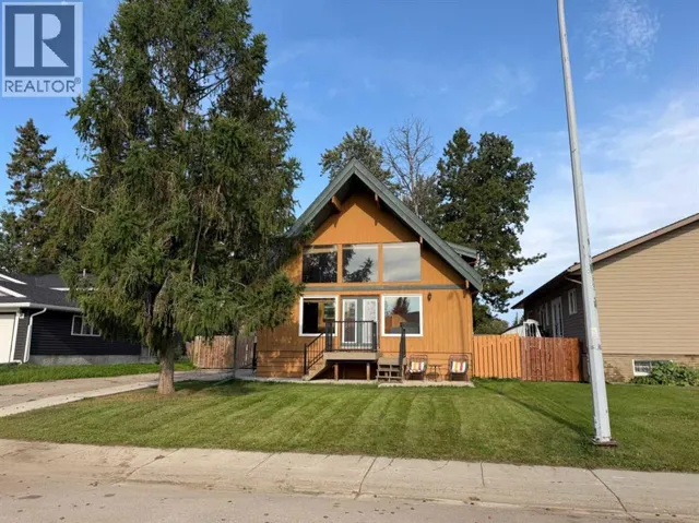 1104 10 Street SE, Slave Lake, Alberta T0G2A3