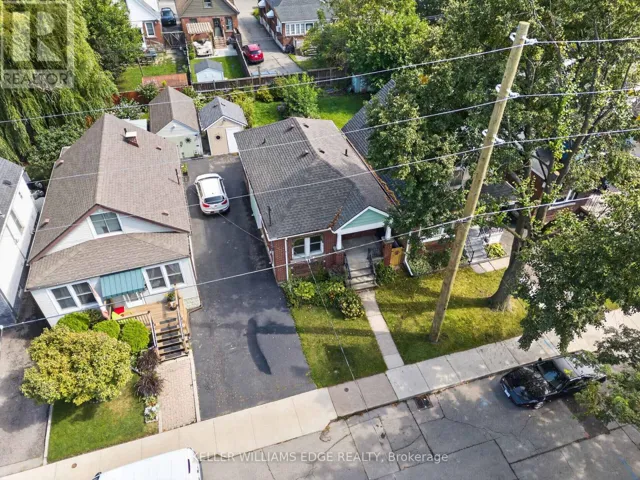 30 BARONS AVENUE N, Hamilton (Homeside), Ontario L8H5A2