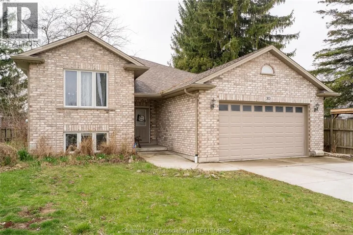 30 St Michael AVENUE, Chatham, Ontario N7M2E4