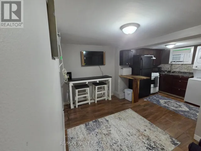 BASEMENT - 44 BEECHWOOD AVENUE, Toronto (Rockcliffe-Smythe), Ontario M2L1J3