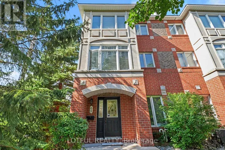 68 METROPOLE PRIVATE, Ottawa, Ontario K1Z1G1
