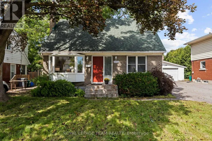 873 SMYTH ROAD, Ottawa, Ontario K1G1P4