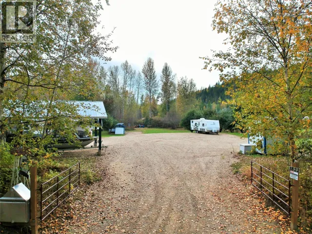 1822 Cemetery Road, Sicamous, British Columbia V0E2V4