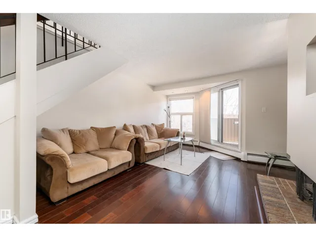 11120 83 AV NW, Edmonton, Alberta T6G0V1
