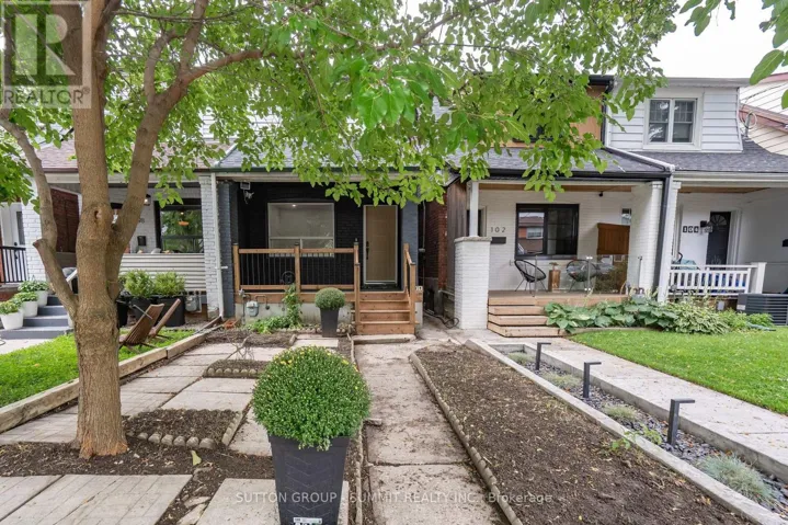 100 ROSETHORN AVENUE, Toronto (Weston-Pellam Park), Ontario M6N3L1