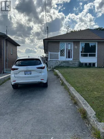 205 ST LUCIE DRIVE, Toronto (Humbermede), Ontario M9M1T4