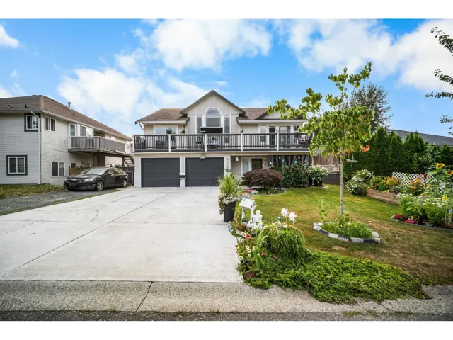 8459 DOERKSEN DRIVE, Mission, British Columbia V2V7C4