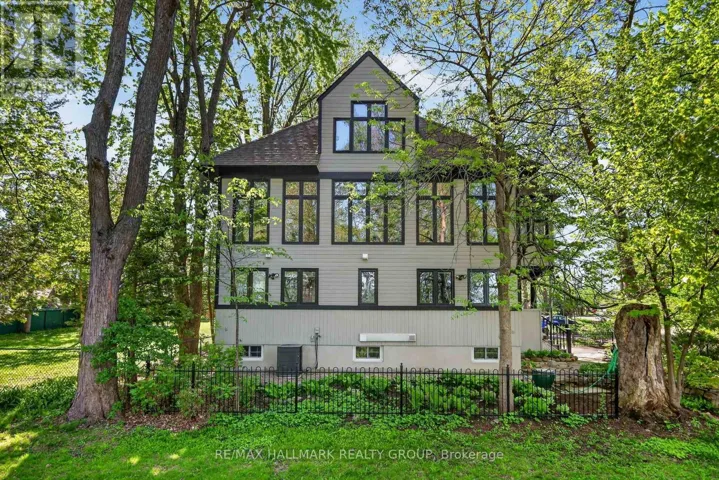 53 SCRIVENS STREET, Ottawa, Ontario K2B8M6
