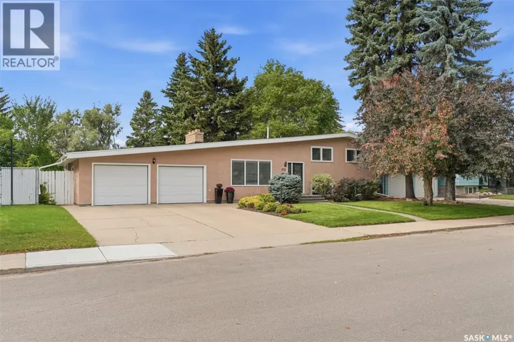 258 East PLACE, Saskatoon, Saskatchewan S7J2X9