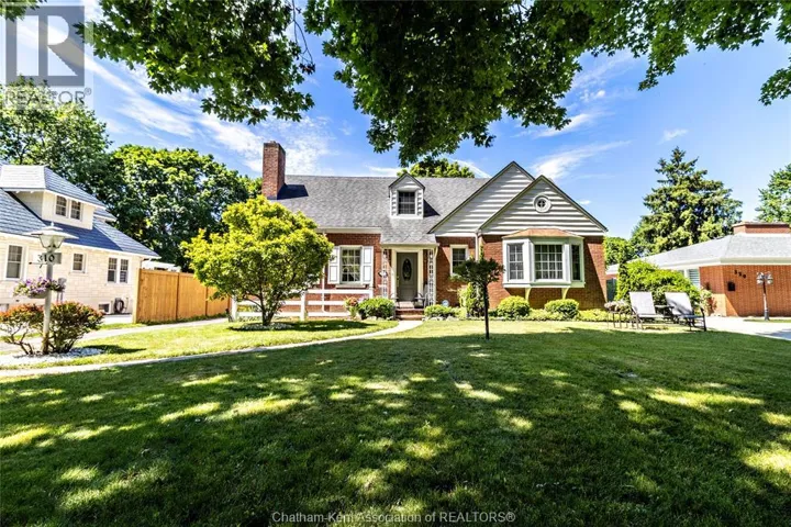 310 VICTORIA AVENUE, Chatham, Ontario N7L3A9