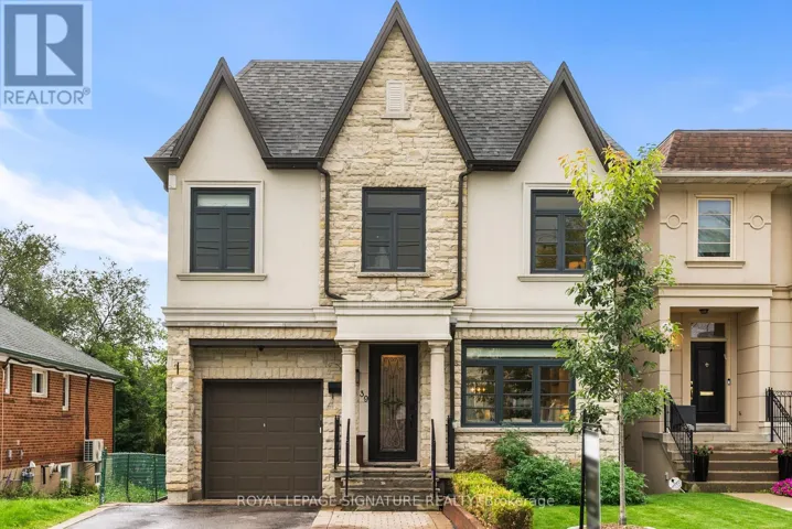 39 REGINA AVENUE, Toronto (Englemount-Lawrence), Ontario M6A1R4