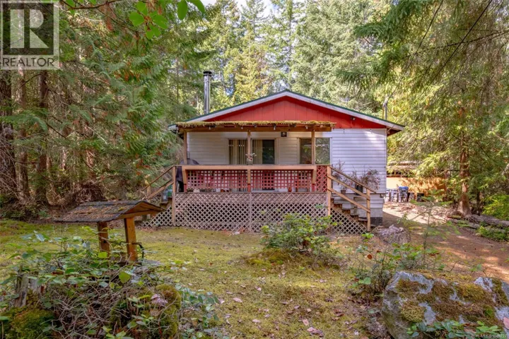 925 Carmen Cres, Gabriola Island, British Columbia V0R1X2
