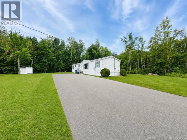 15 Silverwood, Miramichi, New Brunswick E1V5Z1