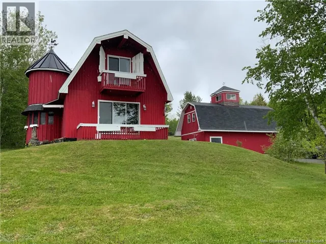 22 Rosewood Drive, Grafton, New Brunswick E7N1P4