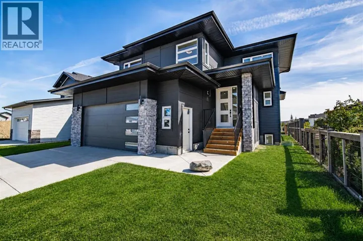 33 Thatcher Avenue, Red Deer, Alberta T4P0Y5