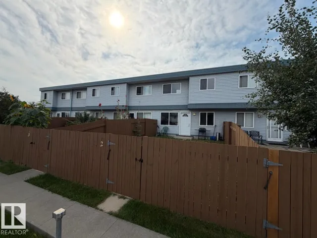 #2 18315 89 AV NW, Edmonton, Alberta T5T1X2