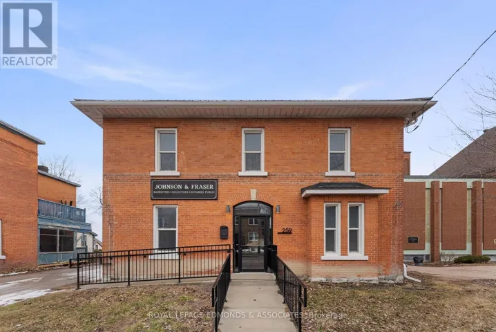 259 PEMBROKE STREET E, Pembroke, Ontario K8A3J9