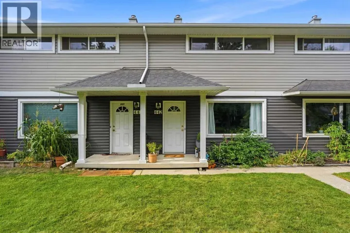 442 Regal Park NE, Calgary, Alberta T2E0S6