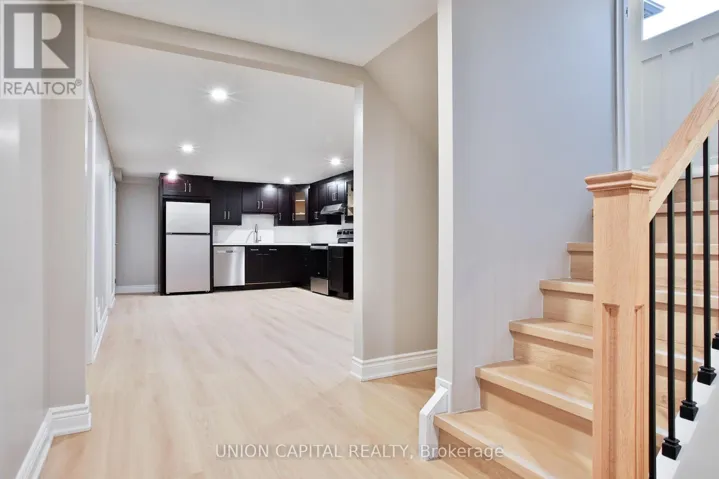 LOWER - 131 ROMFIELD CIRCUIT, Markham (Royal Orchard), Ontario L3T3H7