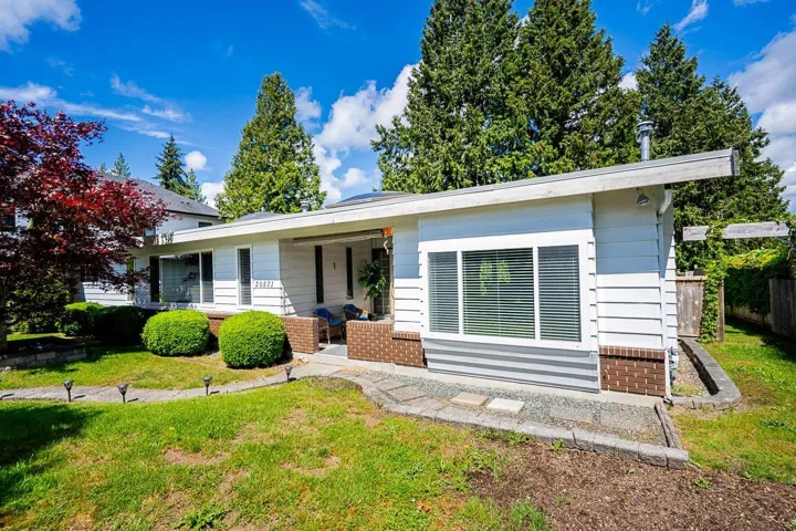 20571 46A AVENUE, Langley, British Columbia V3A3J7