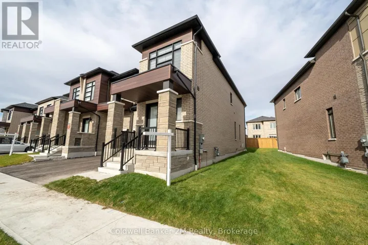 136 OGSTON CRESCENT, Whitby, Ontario L1P0H3