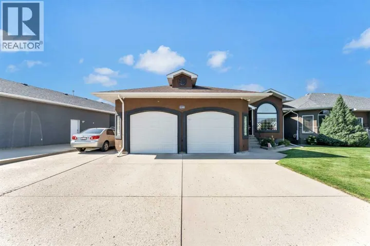 230 Park Meadows Drive SE, Medicine Hat, Alberta T1B4C4