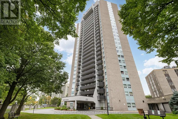 1702 - 1380 PRINCE OF WALES DRIVE, Ottawa, Ontario K2C3N5