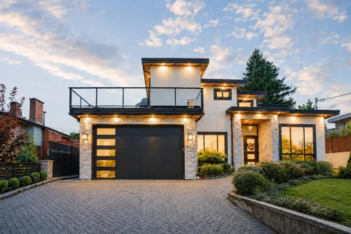 10362 125 STREET, Surrey, British Columbia V3V4Y7