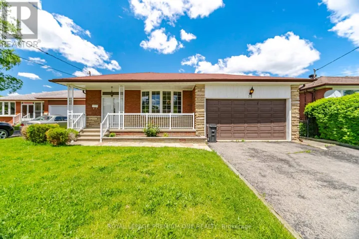 25 ISLAY COURT, Toronto (Humbermede), Ontario M9M1V4